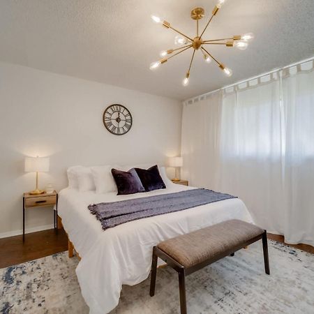 Stunning 4Br 2Ba Hot Tub Cozy Holiday Home In Plano Exterior photo